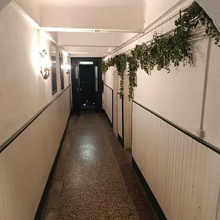 Good Knight Apartamento Carcasona